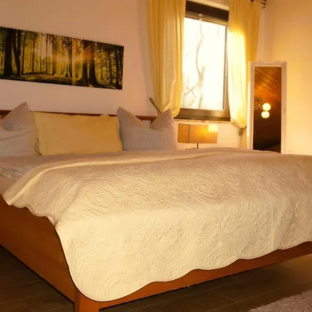 4-personen-ferienwohnung-im-wald-mit-kamin-84-qudratmeter * Bad Harzburg