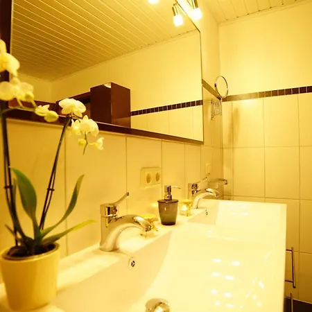 4-personen-ferienwohnung-im-wald-mit-kamin-84-qudratmeter *