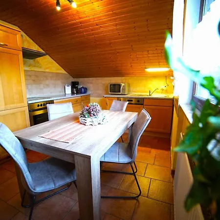 4-personen-ferienwohnung-im-wald-mit-kamin-84-qudratmeter Bad Harzburg