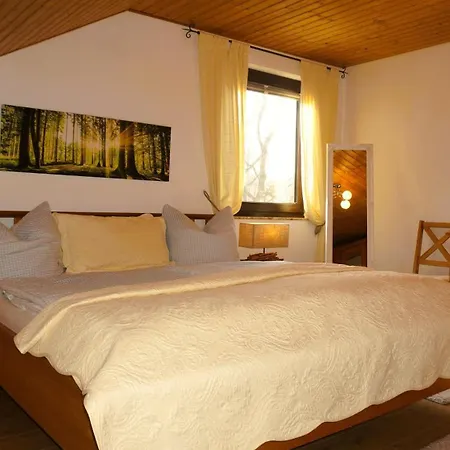 Apartmán 4-personen-ferienwohnung-im-wald-mit-kamin-84-qudratmeter