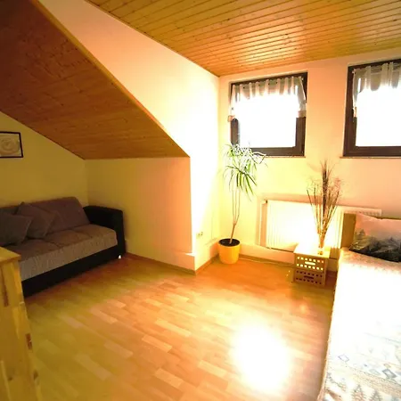 4-personen-ferienwohnung-im-wald-mit-kamin-84-qudratmeter Bad Harzburg