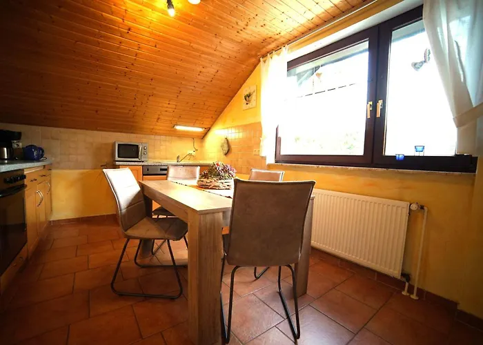 Apartamento 4-personen-ferienwohnung-im-wald-mit-kamin-84-qudratmeter