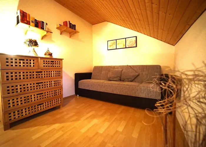 4-personen-ferienwohnung-im-wald-mit-kamin-84-qudratmeter Apartamento